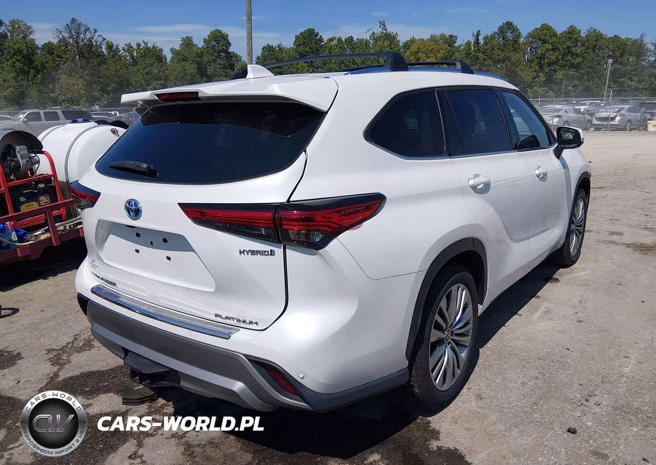 2023 Toyota Highlander Hybrid Platinum VIN:5TDFARAH7PS020432 - 4