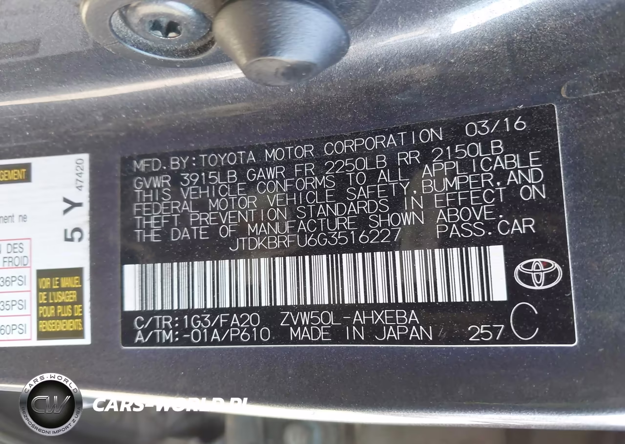 2016 Toyota Prius Two VIN:JTDKBRFU6G3516227 - 9