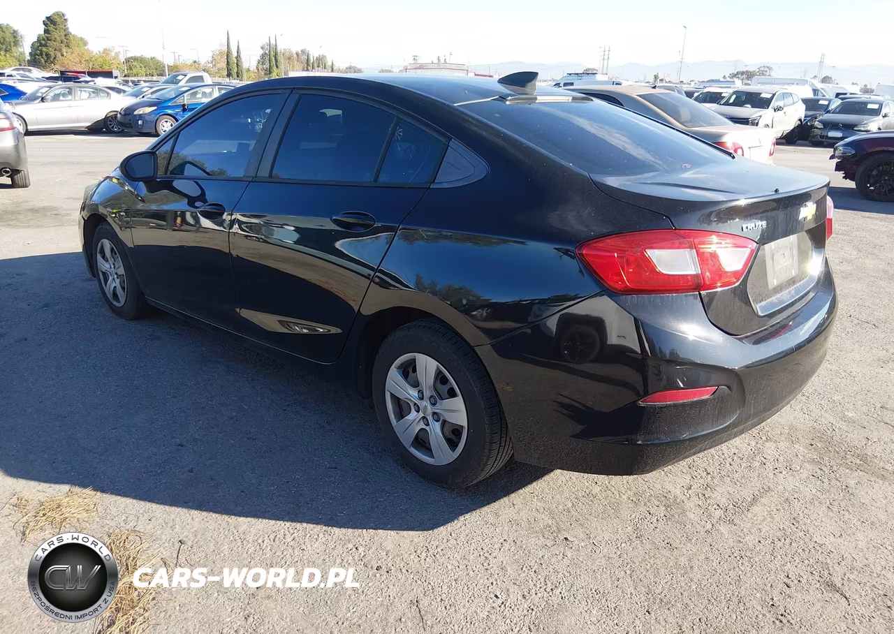 2018 Chevrolet Cruze Ls Auto VIN:1G1BC5SM3J7132720 - 3