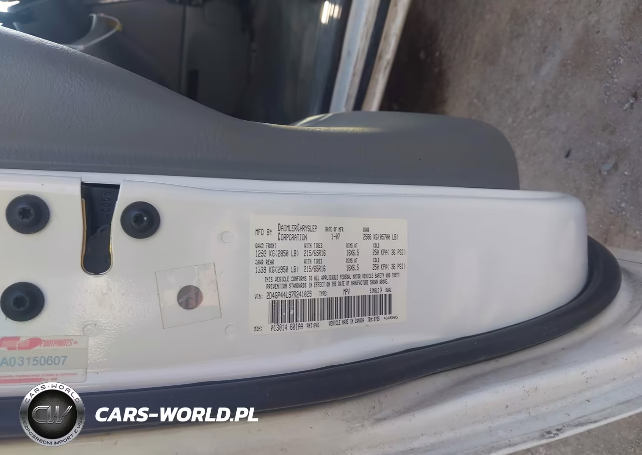 2007 Dodge Grand Caravan Sxt VIN:2D4GP44L97R241029 - 9