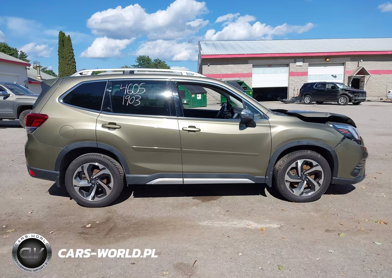 2023 Subaru Forester Touring VIN:JF2SKARC1PH510635 - 13