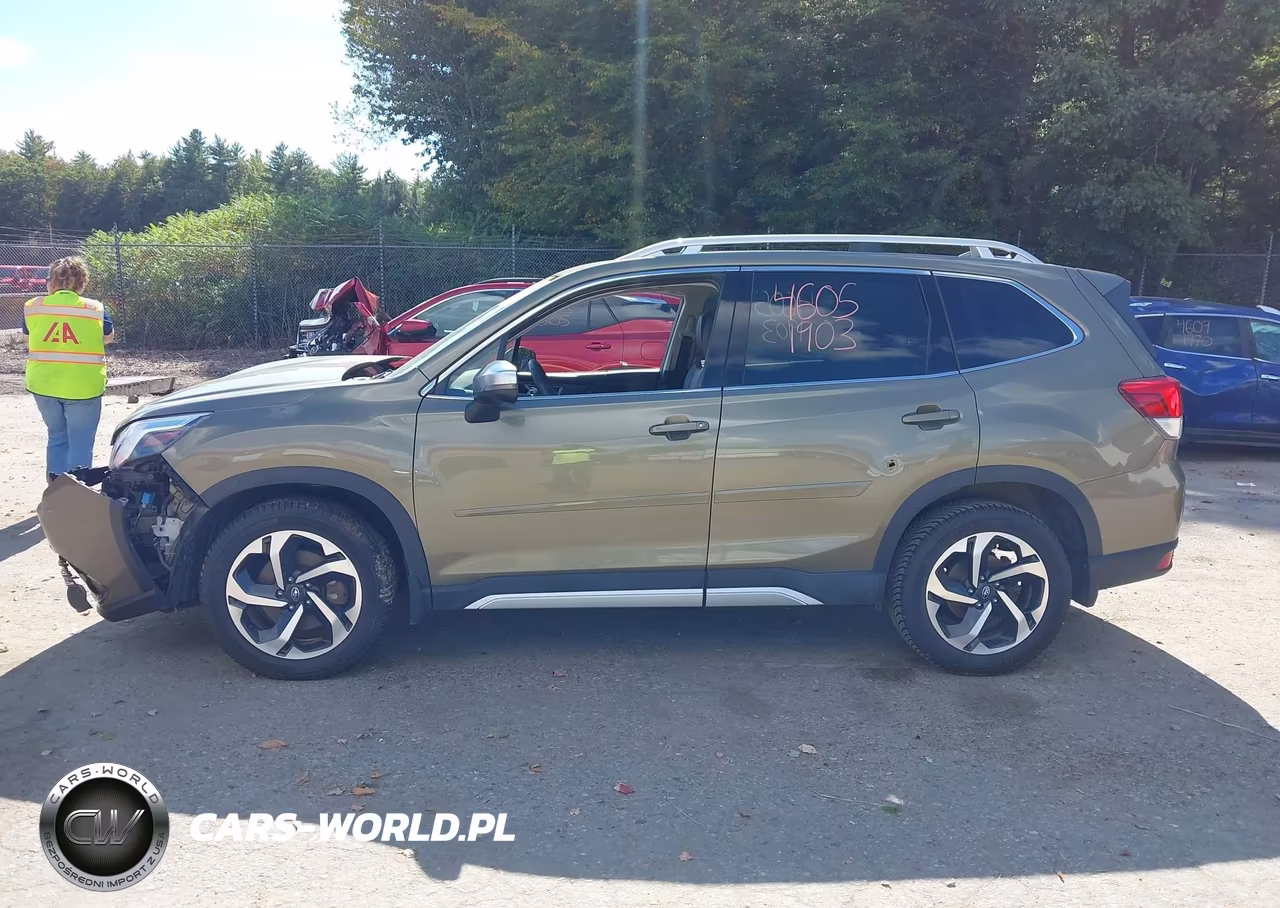 2023 Subaru Forester Touring VIN:JF2SKARC1PH510635 - 14