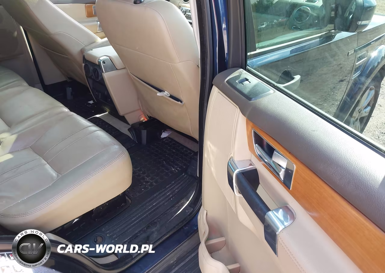 2016 Land Rover Lr4 VIN:SALAG2V69GA790369 - 8