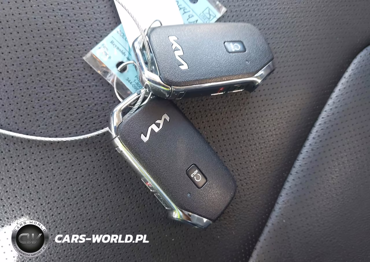 2023 Kia Sportage Hybrid Ex VIN:KNDPVCAG2P7073305 - 11