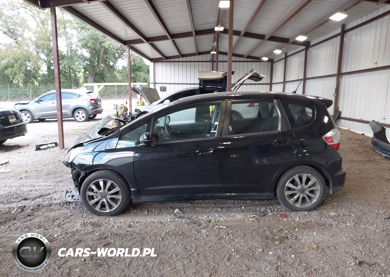 2012 Honda Fit Sport VIN:JHMGE8G51CS004324 - 14