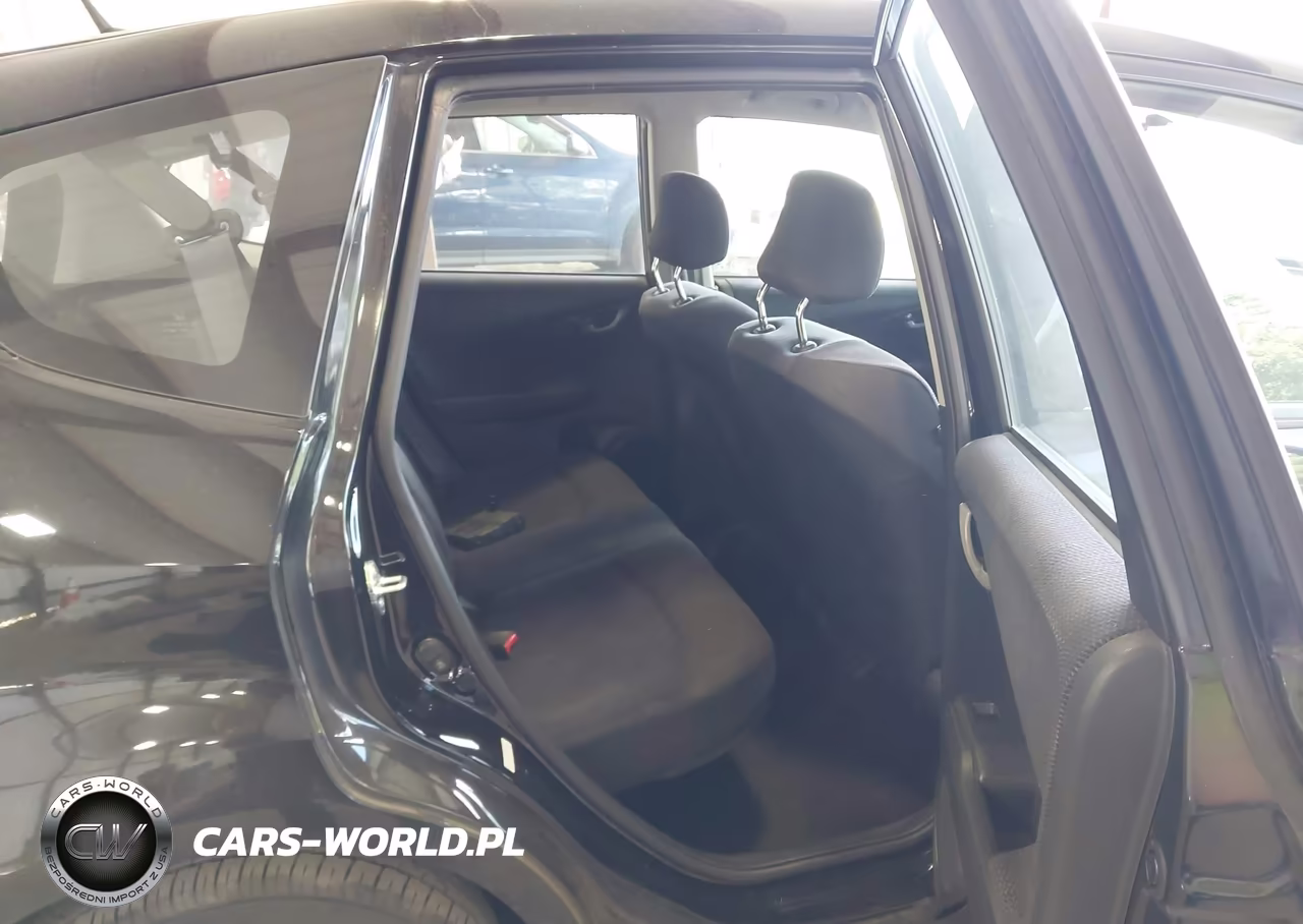 2012 Honda Fit Sport VIN:JHMGE8G51CS004324 - 8
