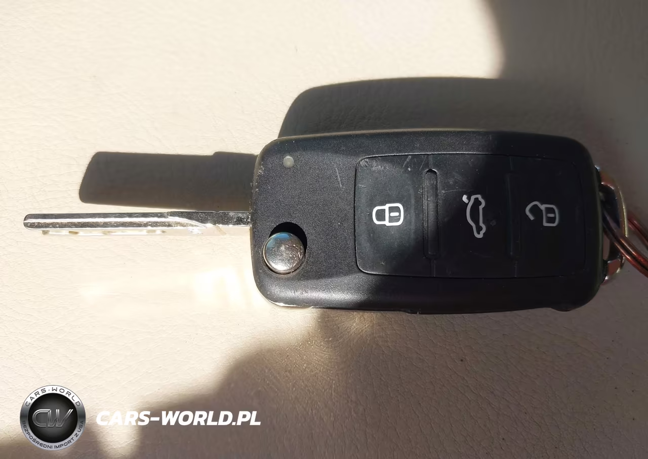2016 Volkswagen Tiguan S VIN:WVGBV7AXXGW594243 - 11