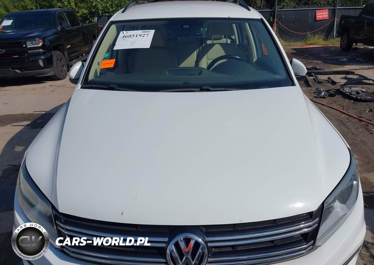 2016 Volkswagen Tiguan S VIN:WVGBV7AXXGW594243 - 17