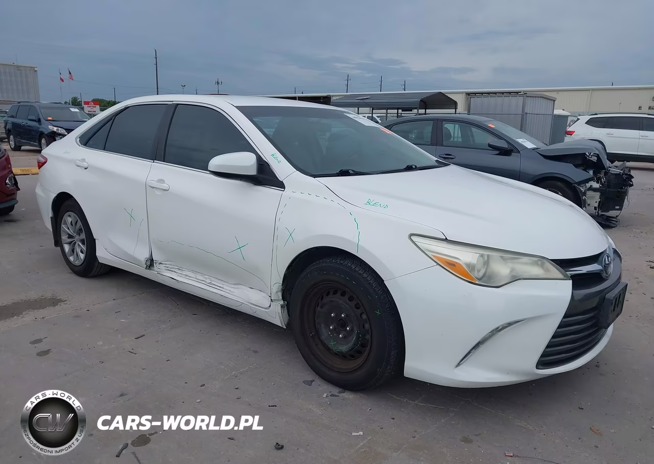 2015 Toyota Camry Le VIN:4T4BF1FK1FR513847 - 1