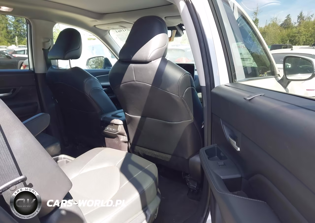 2025 Toyota Grand Highlander Xle VIN:5TDAAAA57SS024765 - 8
