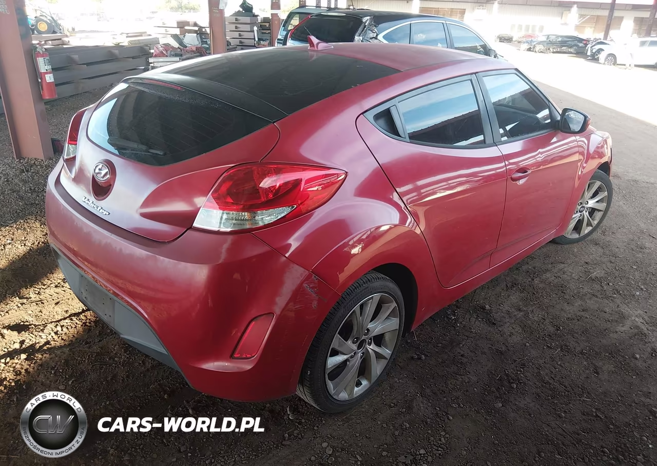 2016 Hyundai Veloster VIN:KMHTC6ADXGU265869 - 4