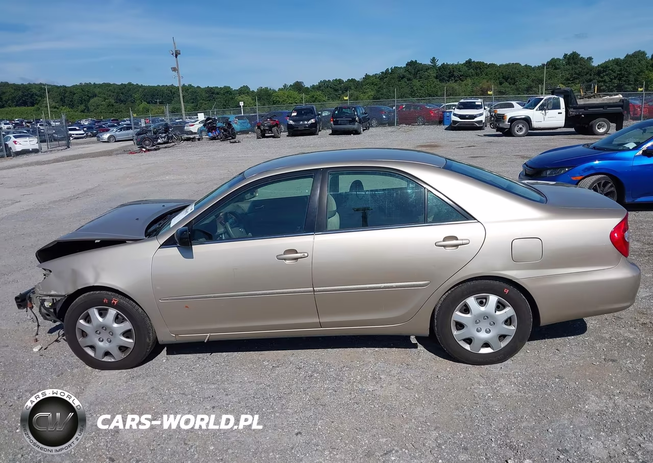 2004 Toyota Camry Xle VIN:4T1BE30K54U352370 - 14