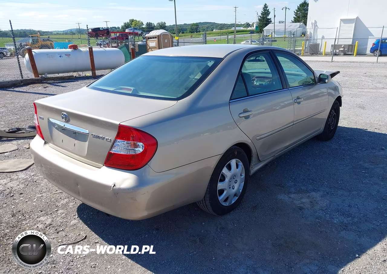 2004 Toyota Camry Xle VIN:4T1BE30K54U352370 - 4