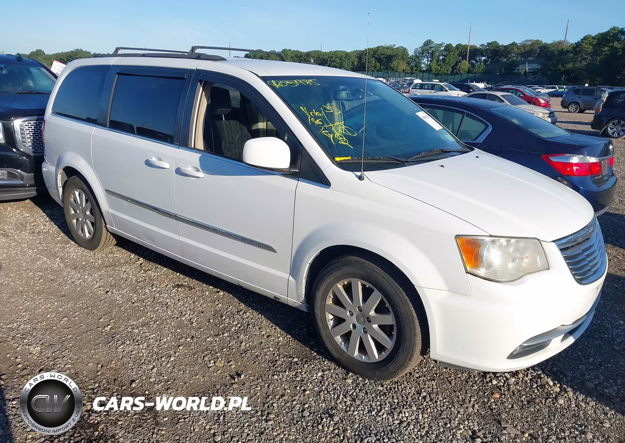2014 Chrysler Town & Country Touring – zdjęcie 1 z 12