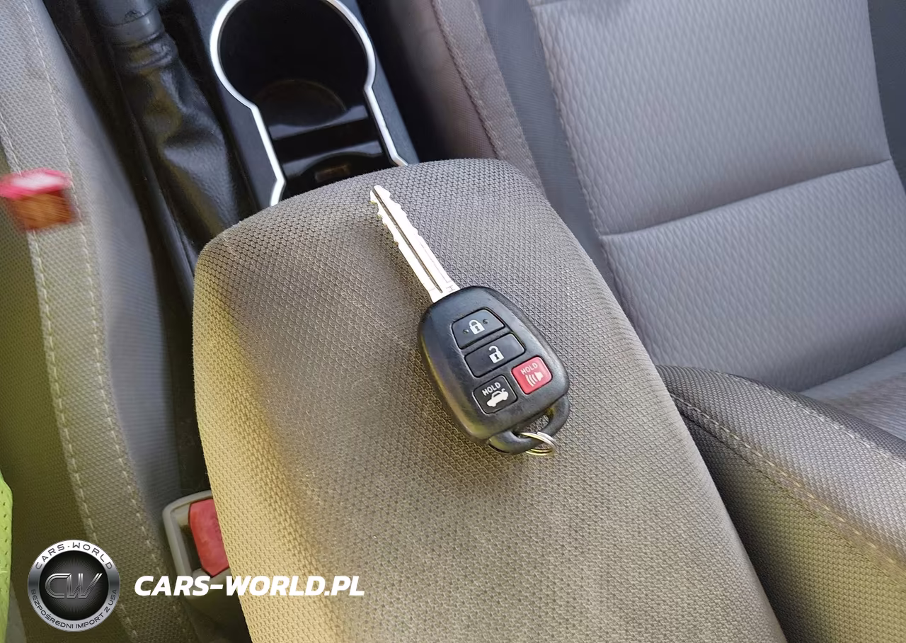 2017 Toyota Corolla Le VIN:2T1BURHE6HC897523 - 11
