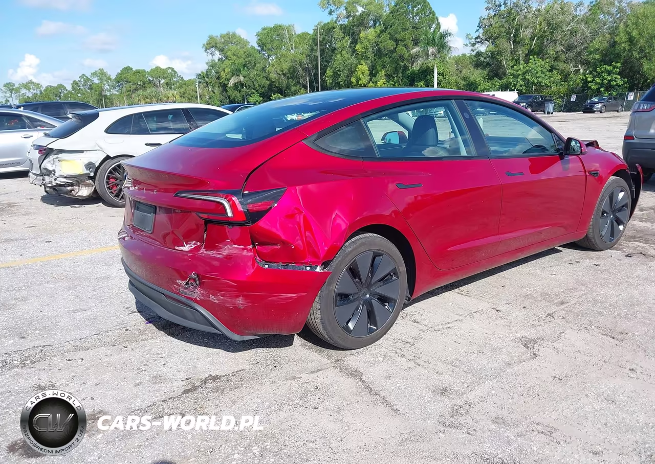 2025 Tesla Model 3 Long Range Rear-Wheel Drive-Standard Rear-Wheel Drive VIN:5YJ3E1EA8SF015663 - 4