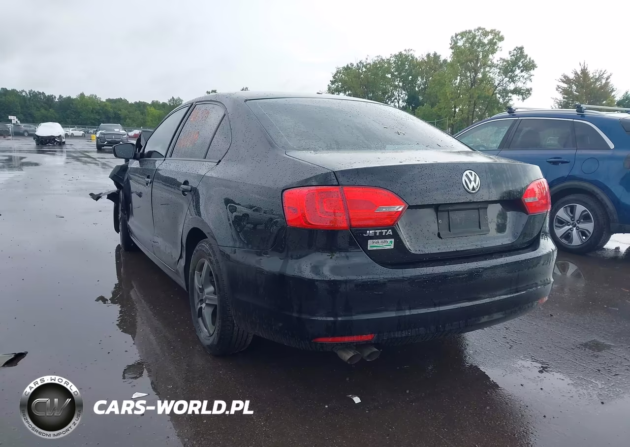 2013 Volkswagen Jetta 2.0L S VIN:3VW2K7AJ7DM412922 - 3