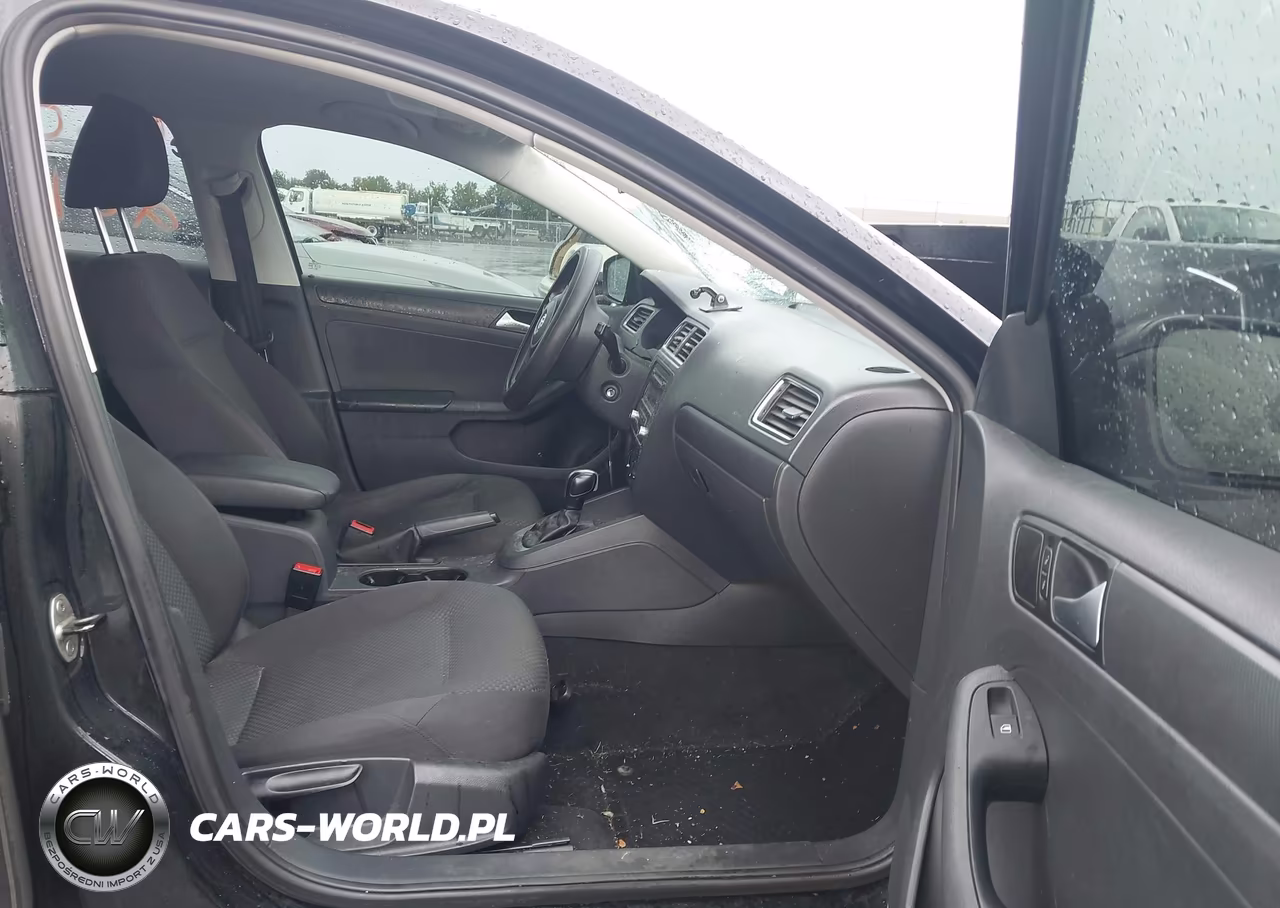2013 Volkswagen Jetta 2.0L S VIN:3VW2K7AJ7DM412922 - 5