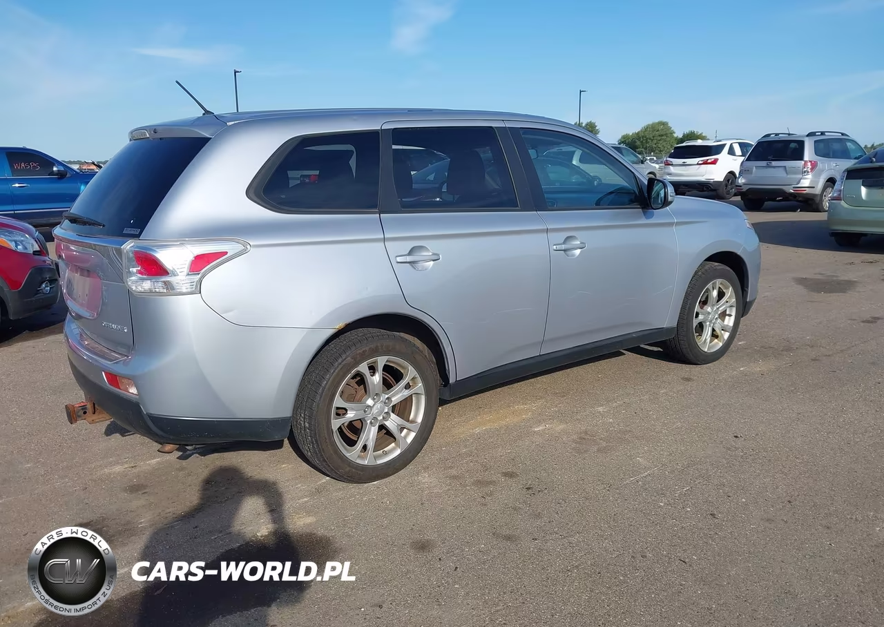 2014 Mitsubishi Outlander Se VIN:JA4AZ3A35EZ014574 - 4