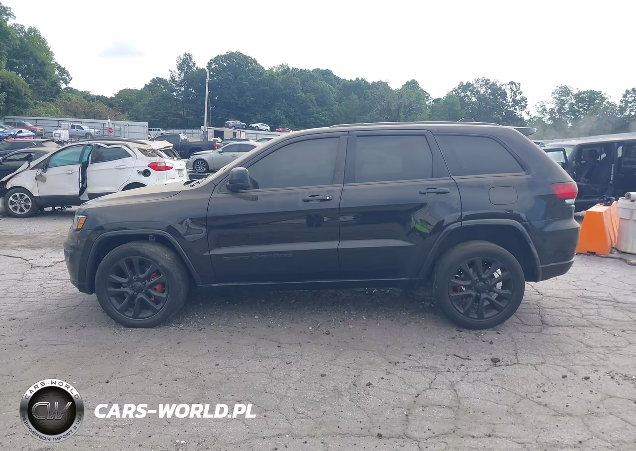 2019 Jeep Grand Cherokee Altitude 4X4 VIN:1C4RJFAGXKC589529 - 14