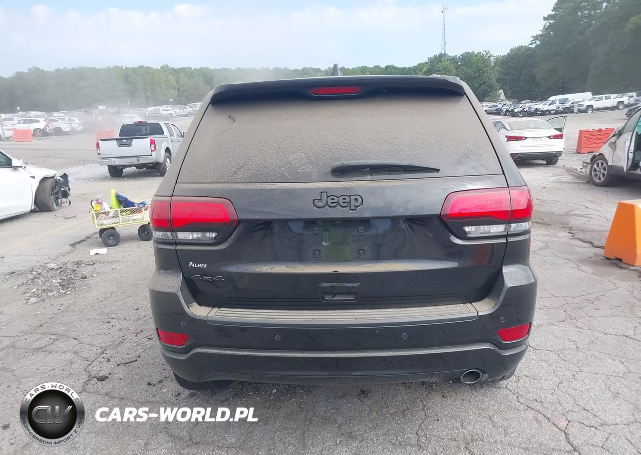 2019 Jeep Grand Cherokee Altitude 4X4 VIN:1C4RJFAGXKC589529 - 16
