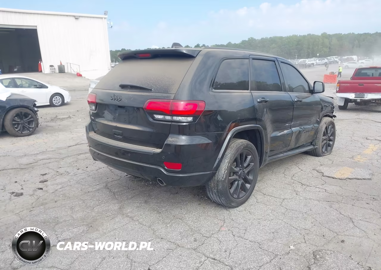 2019 Jeep Grand Cherokee Altitude 4X4 VIN:1C4RJFAGXKC589529 - 4
