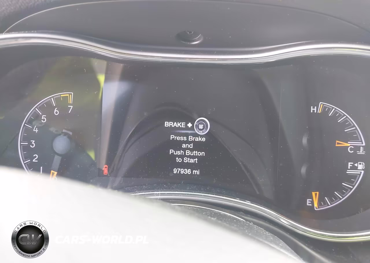 2019 Jeep Grand Cherokee Altitude 4X4 VIN:1C4RJFAGXKC589529 - 7