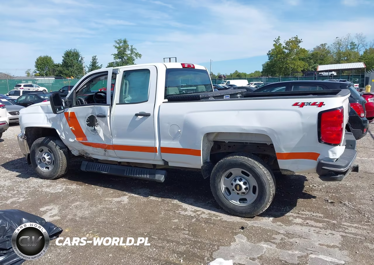 2018 Chevrolet Silverado 2500Hd Wt VIN:1GC2KUEGXJZ146628 - 15