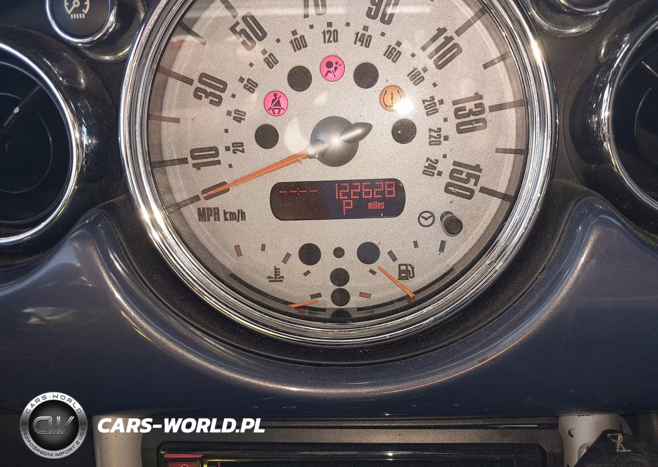 2005 Mini Cooper VIN:WMWRF33425TG10381 - 7
