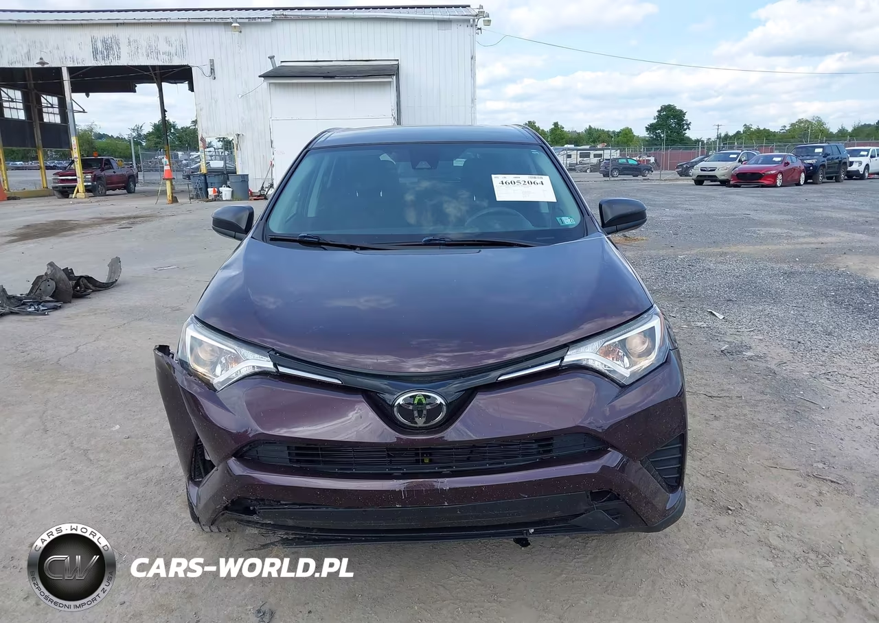 2018 Toyota Rav4 Le VIN:2T3BFREV6JW773181 - 13