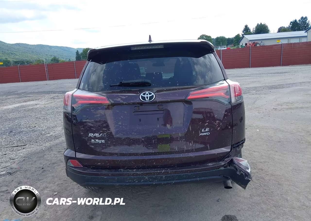 2018 Toyota Rav4 Le VIN:2T3BFREV6JW773181 - 17