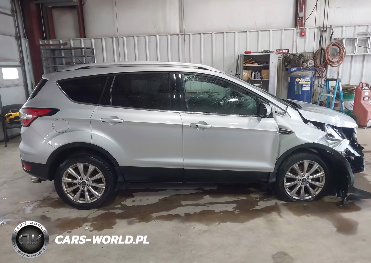 2017 Ford Escape Titanium VIN:1FMCU0JD0HUE06878 - 13