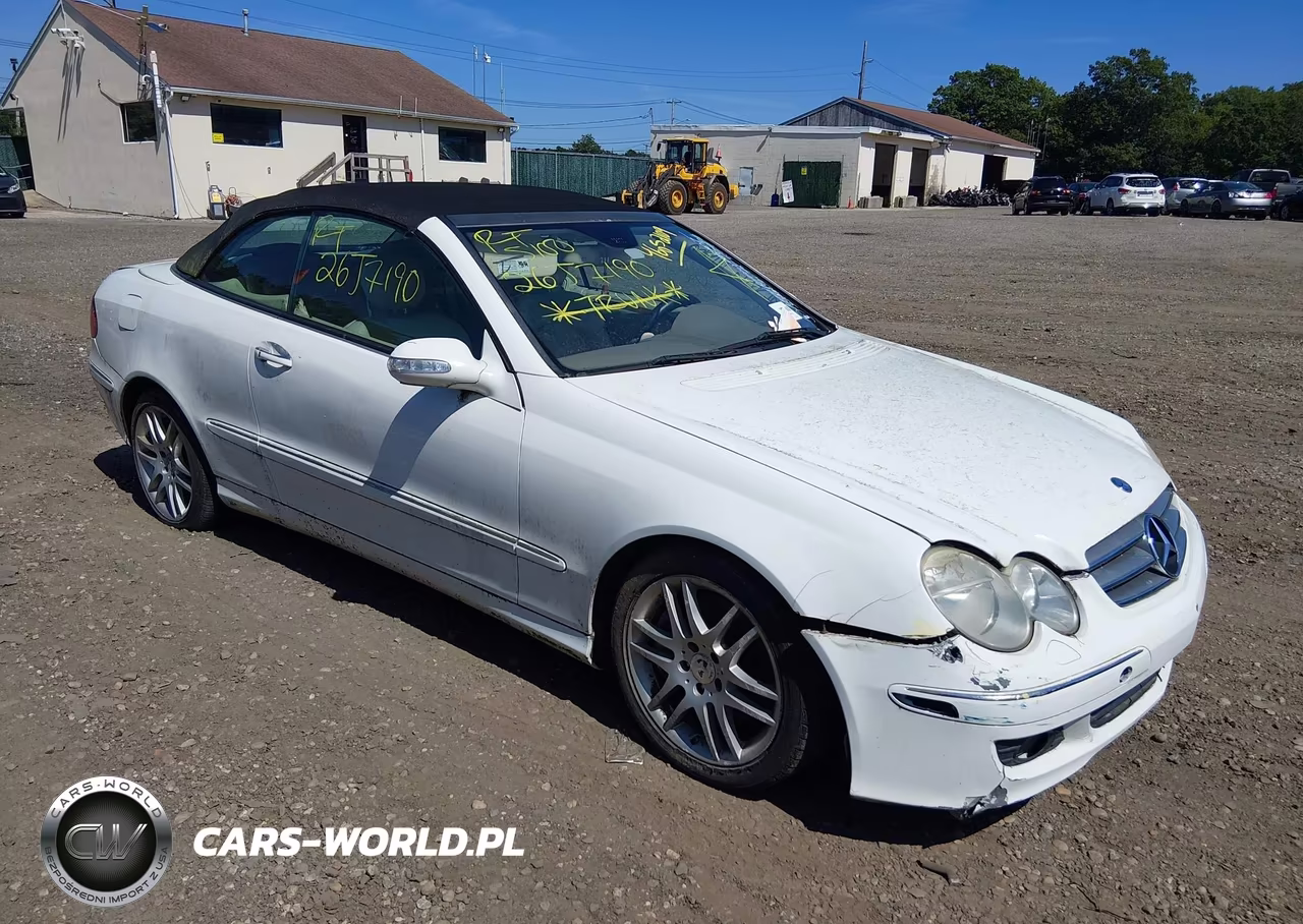 2008 Mercedes-Benz Clk 350 VIN:WDBTK56FX8F233858 - 1