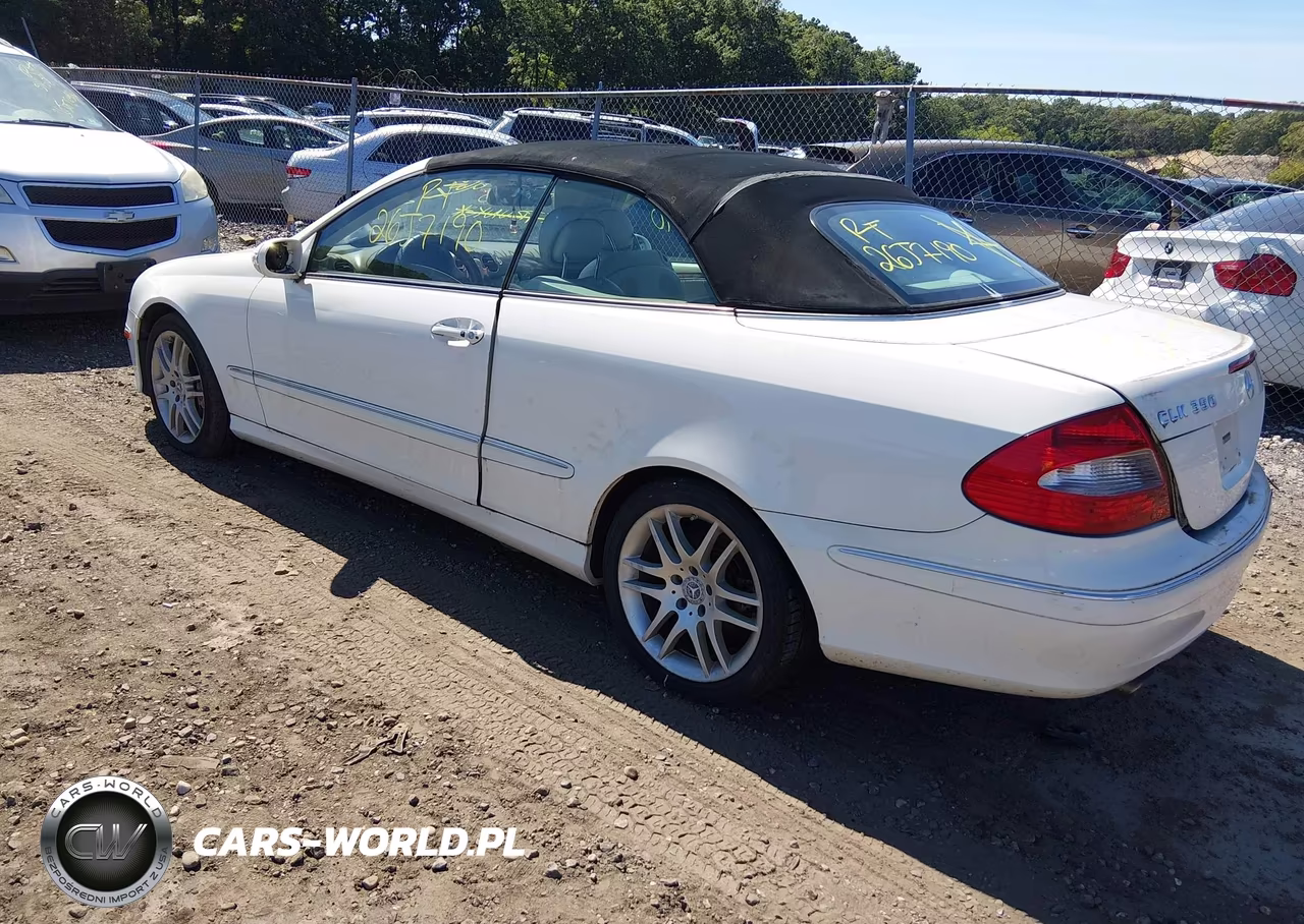 2008 Mercedes-Benz Clk 350 VIN:WDBTK56FX8F233858 - 3