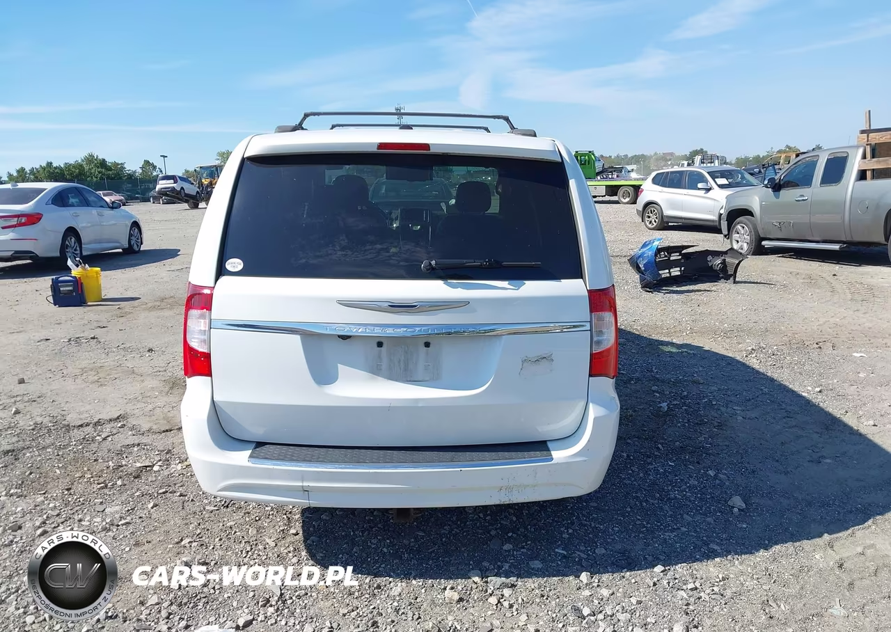 2014 Chrysler Town & Country Touring VIN:2C4RC1BG0ER275010 - 15