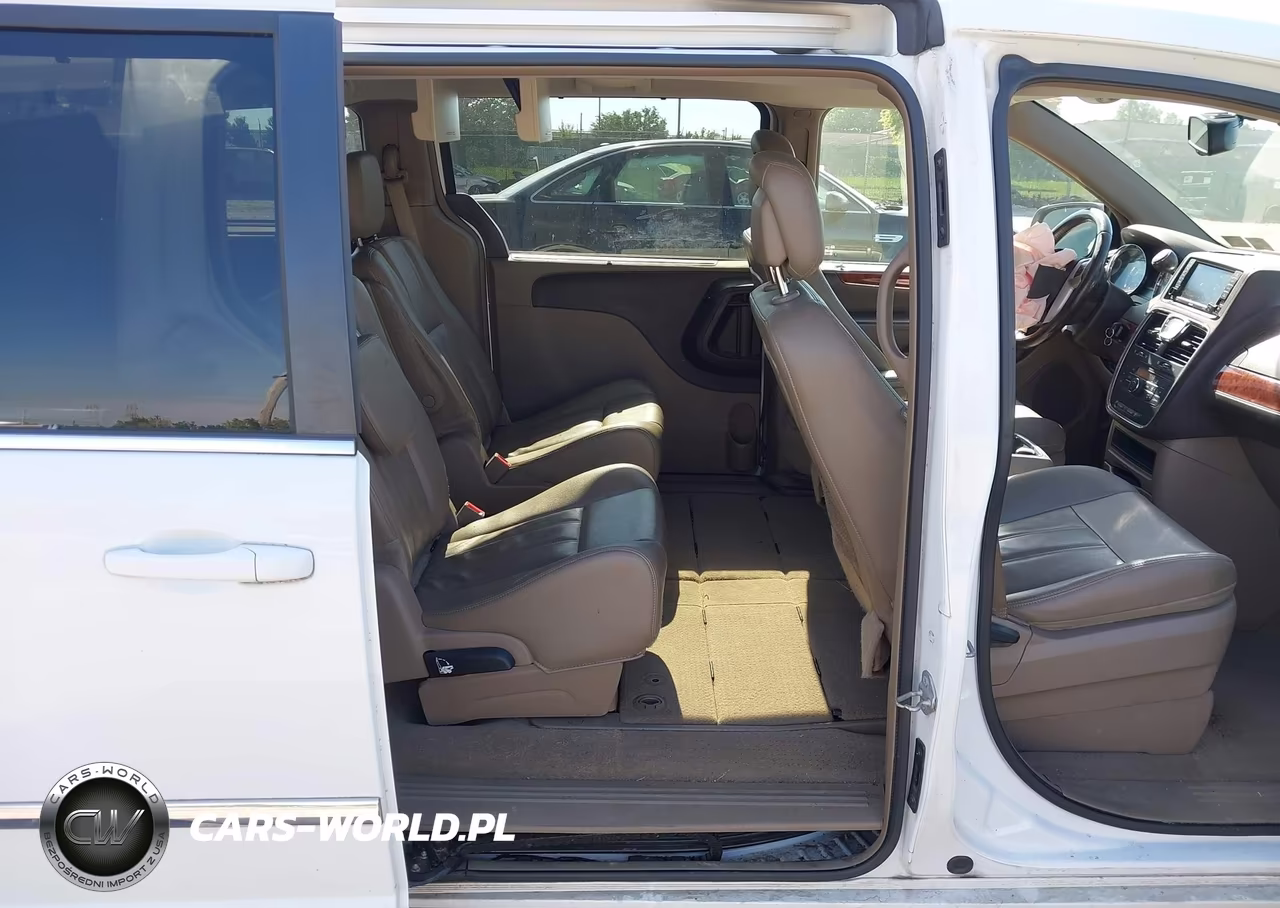2014 Chrysler Town & Country Touring VIN:2C4RC1BG0ER275010 - 8