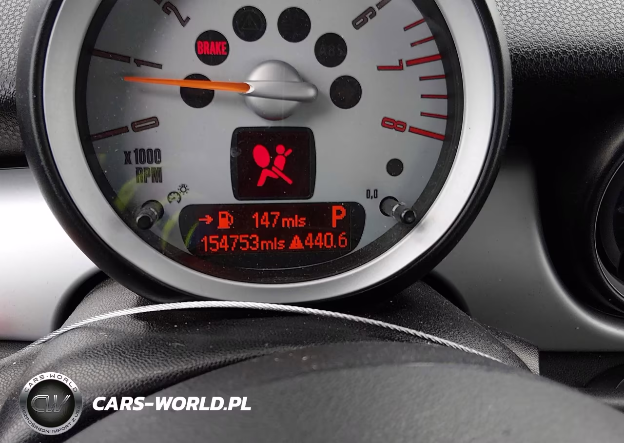 2010 Mini Cooper VIN:WMWMF3C59ATZ61153 - 16