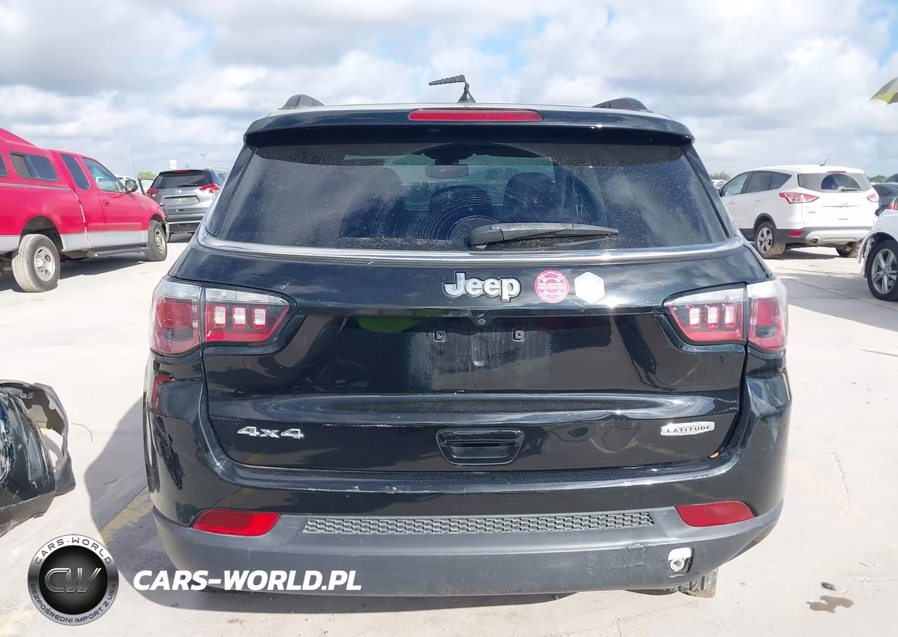 2017 Jeep New Compass Latitude 4X4 VIN:3C4NJDBB6HT640849 - 17