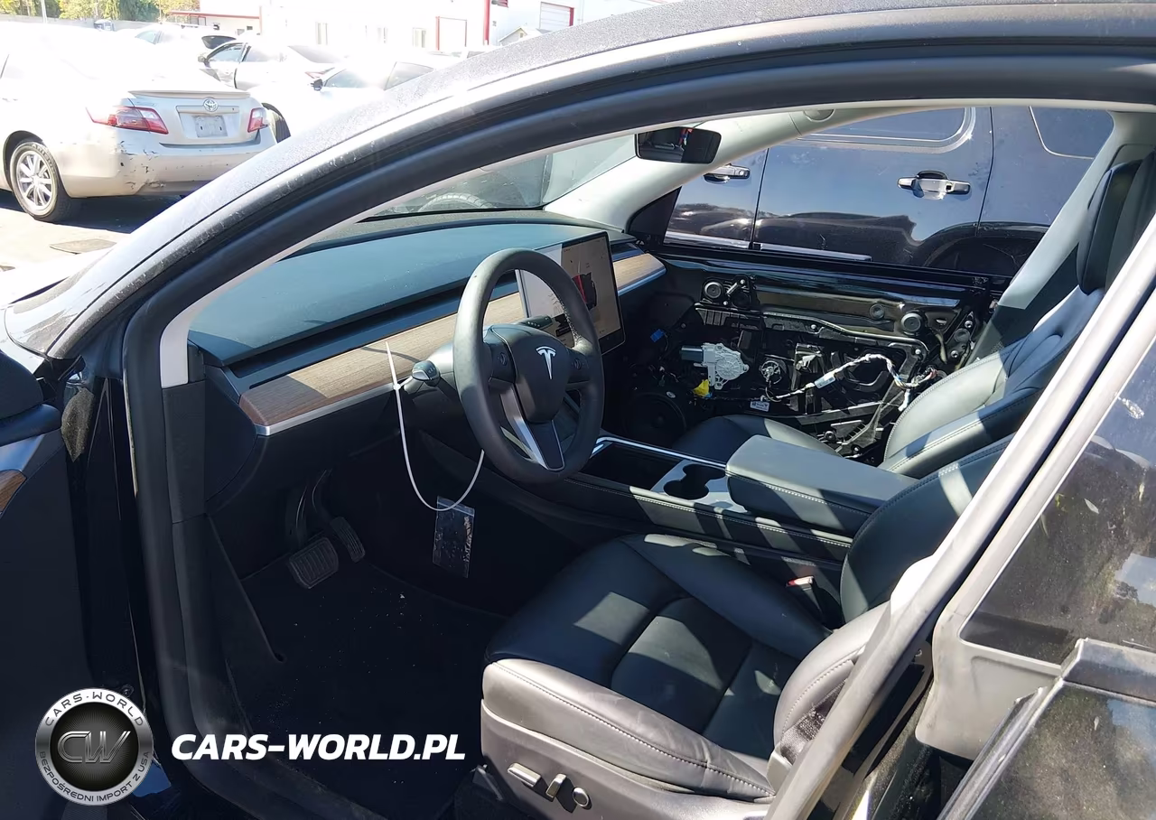 2024 Tesla Model Y Long Range Single Motor Rear-Wheel Drive-Rwd VIN:7SAYGDED4RF153743 - 5