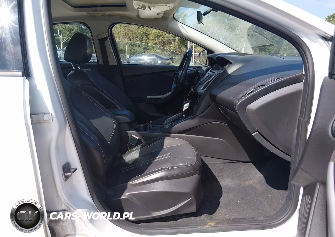 2013 Ford Focus Se VIN:1FADP3F22DL237140 - 5