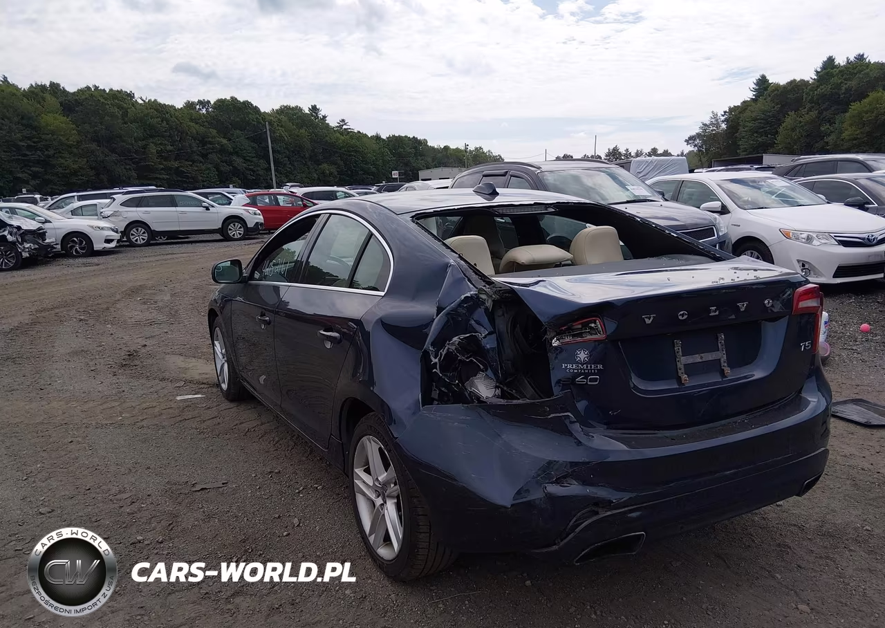 2015 Volvo S60 T5 Platinum VIN:YV140MFM7F1346675 - 3