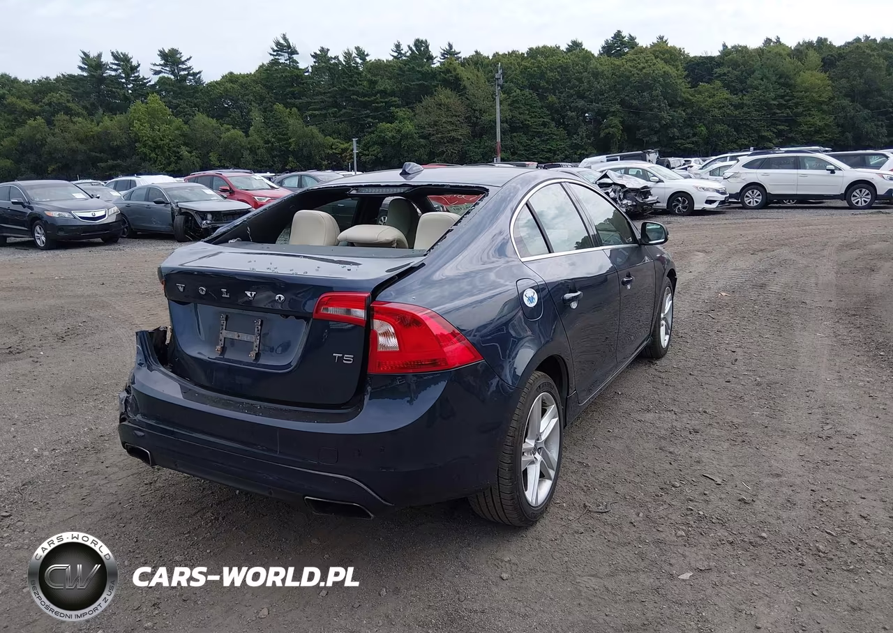 2015 Volvo S60 T5 Platinum VIN:YV140MFM7F1346675 - 4