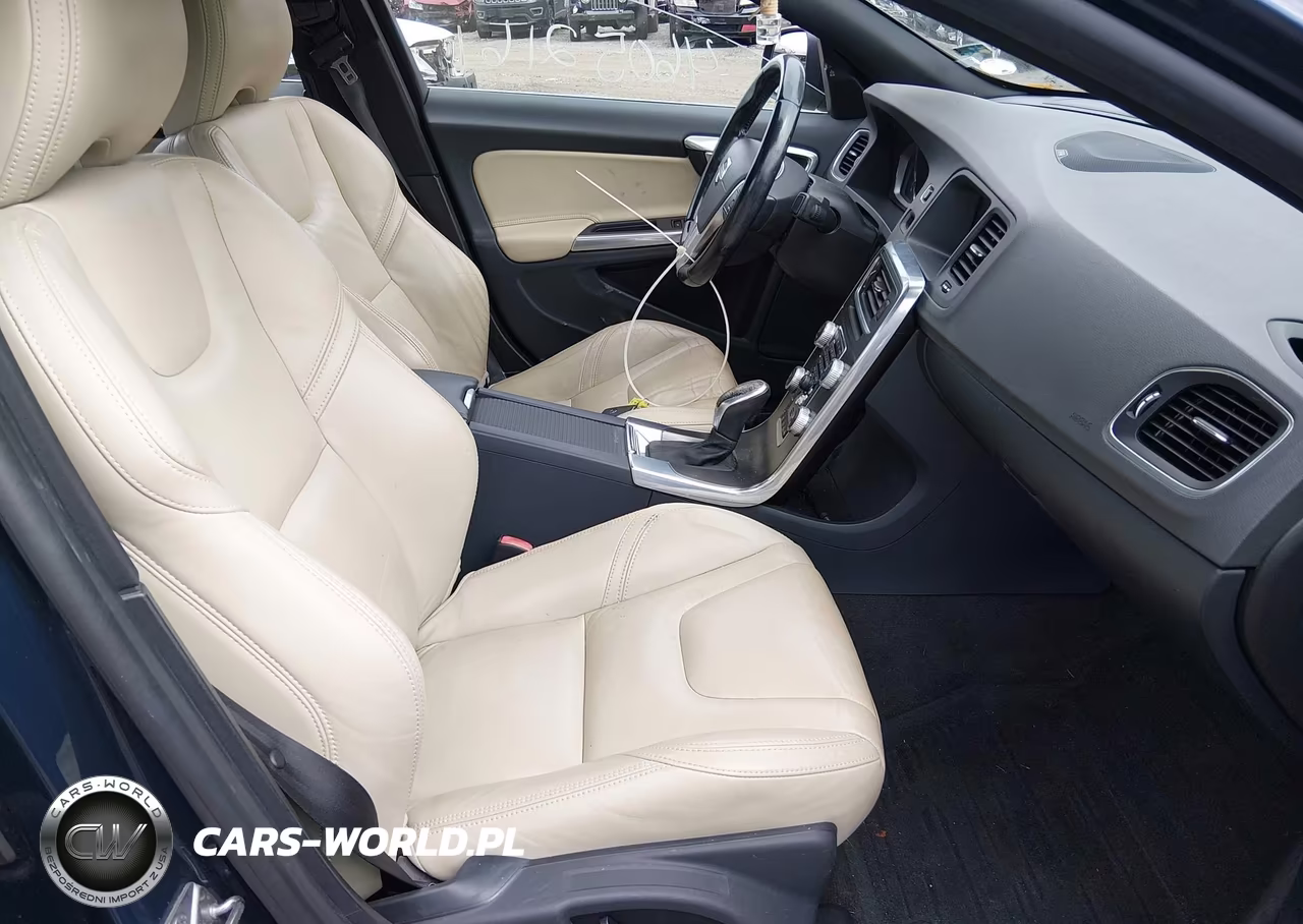 2015 Volvo S60 T5 Platinum VIN:YV140MFM7F1346675 - 5