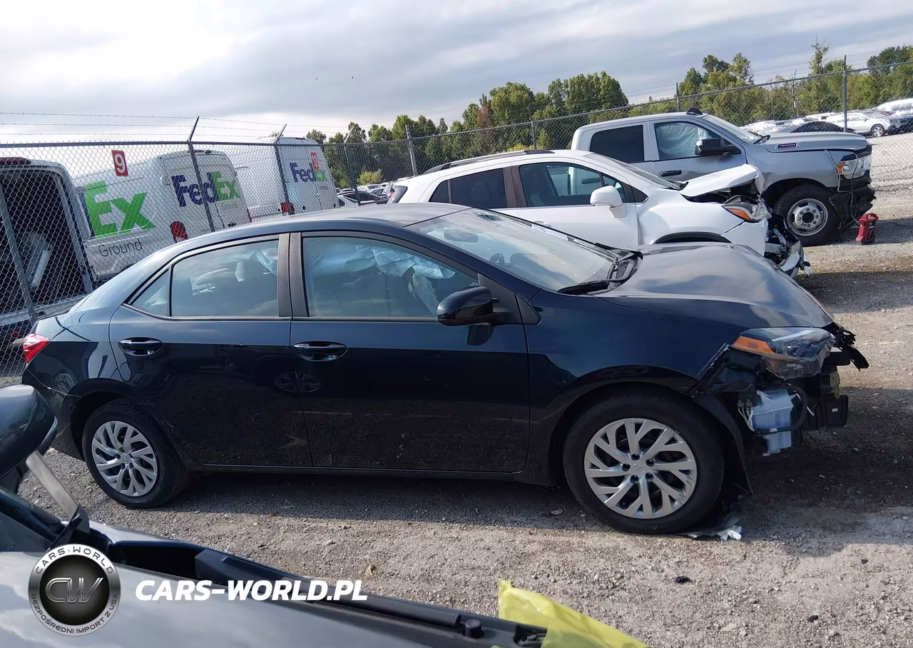 2019 Toyota Corolla Le VIN:2T1BURHE0KC180266 - 13