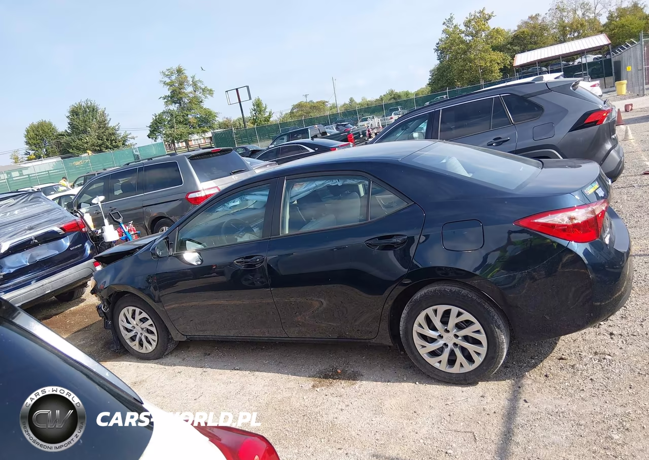 2019 Toyota Corolla Le VIN:2T1BURHE0KC180266 - 14
