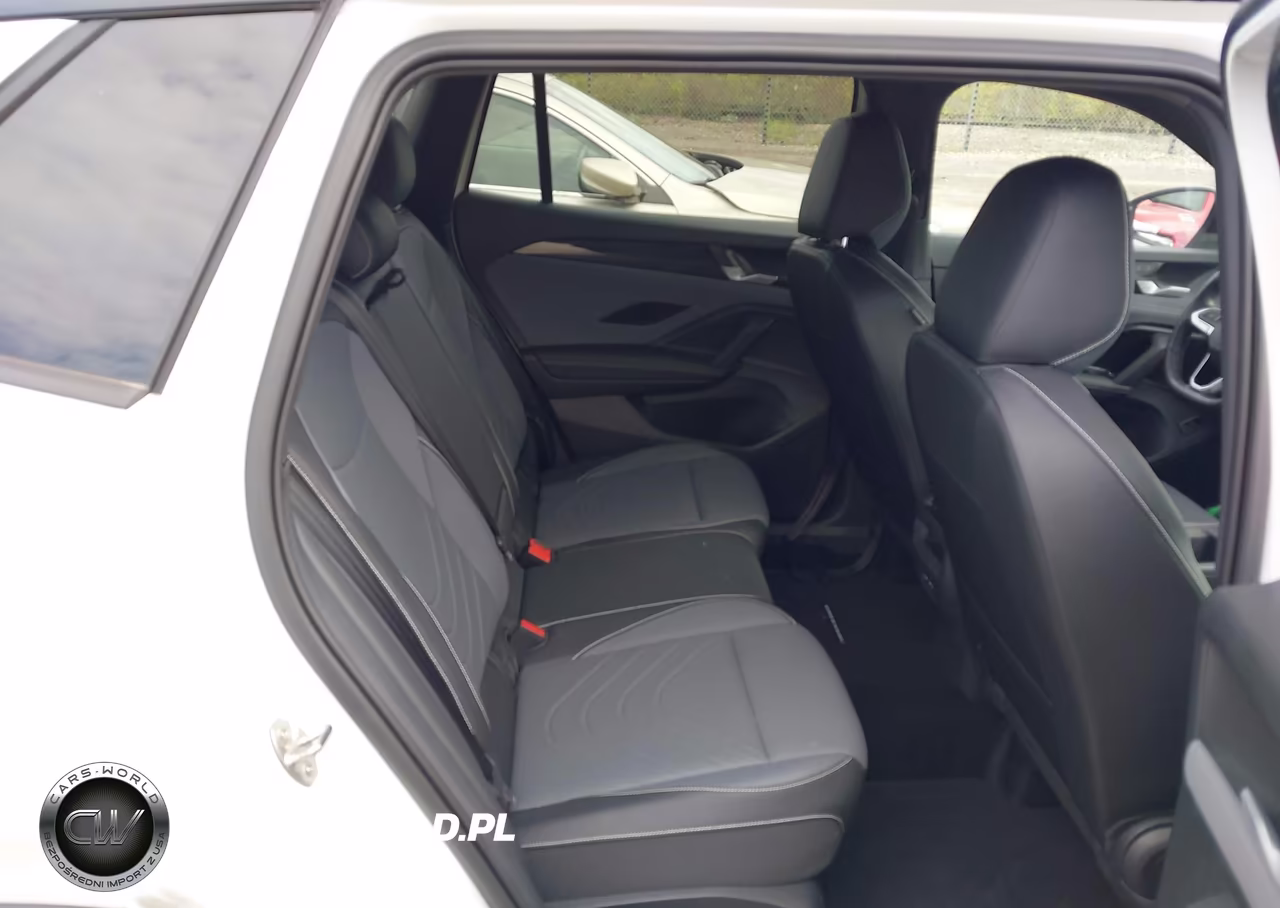 2025 Volkswagen Tiguan 2.0T Se R-Line Black VIN:3VVGR7RM2SM013000 - 8