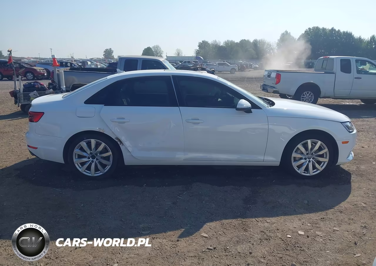 2017 Audi A4 2.0T Premium VIN:WAUANAF43HN037464 - 14
