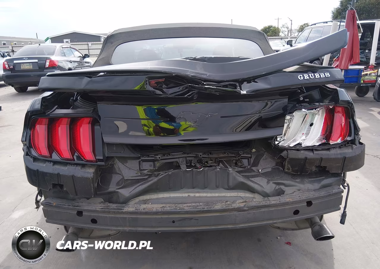 2022 Ford Mustang Ecoboost Premium VIN:1FATP8UH5N5122439 - 17