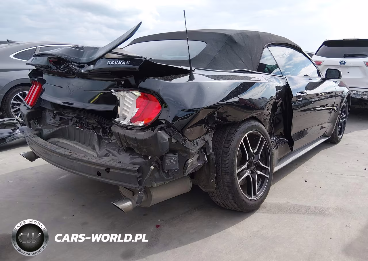 2022 Ford Mustang Ecoboost Premium VIN:1FATP8UH5N5122439 - 4
