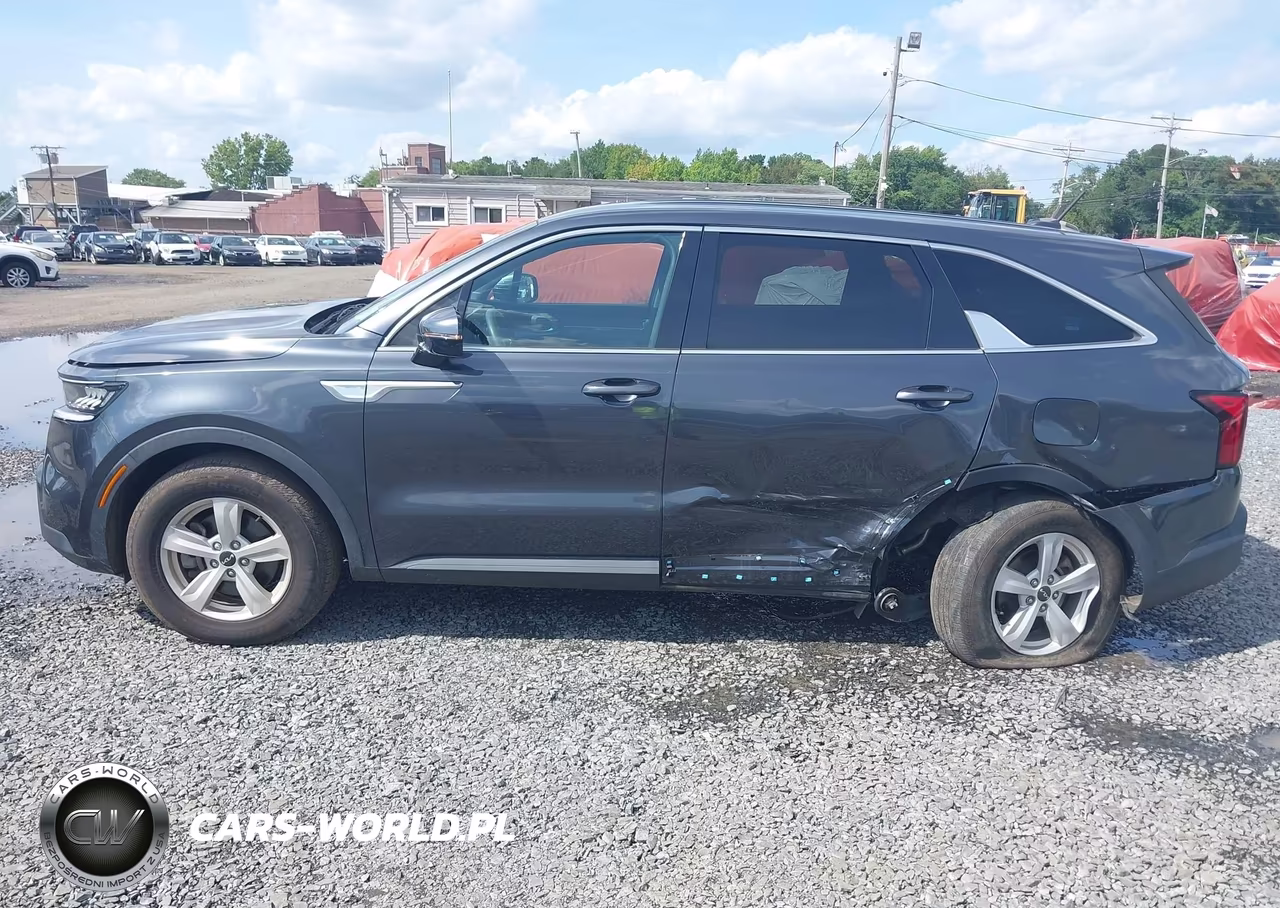 2023 Kia Sorento Lx VIN:5XYRGDLC2PG198892 - 17